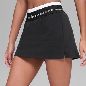 ALO Yoga Black and White Better Together Athletic Skirt NWOT Unworn